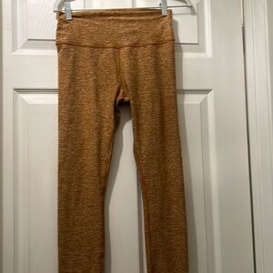 Alo soft lounge leggings. Size medium